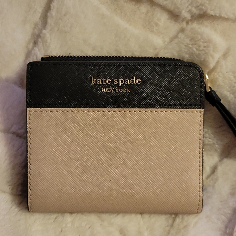 Kate spade small wallet